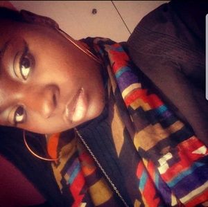 Meet your Posher, Brea